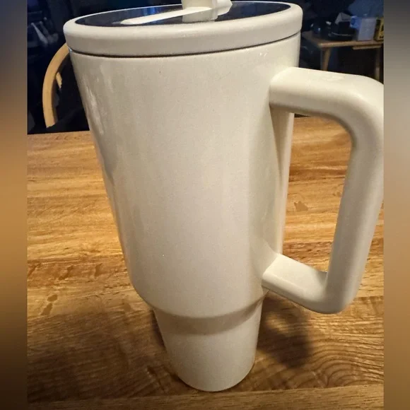 HYDROJUG 32 oz Tumbler - Snowflake - Picture 5 of 7